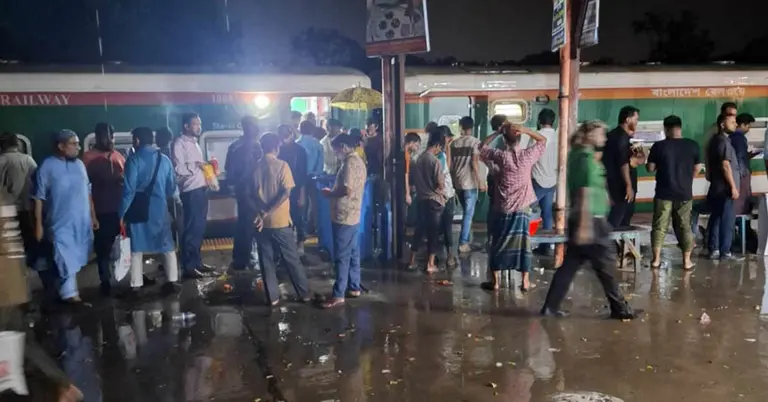 পারাবত এক্সপ্রেস